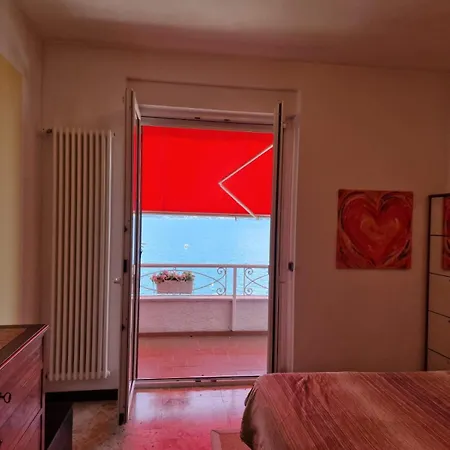 La Fenice Sulle Rive Del Lago Maggiore *