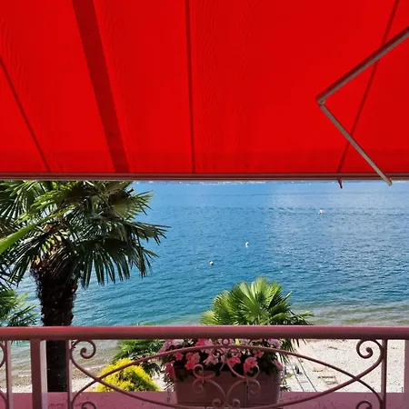 Willa La Fenice Sulle Rive Del Lago Maggiore Porto Valtravaglia