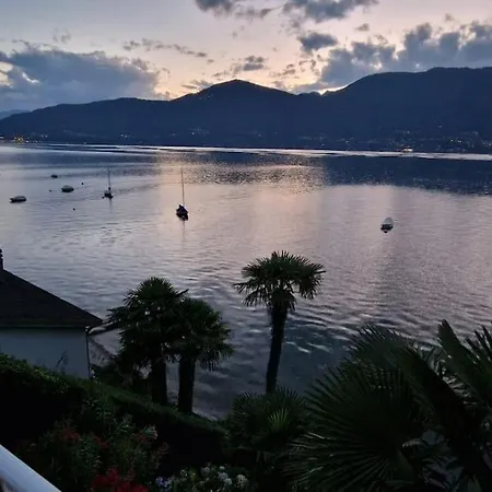 La Fenice Sulle Rive Del Lago Maggiore Villa Porto Valtravaglia