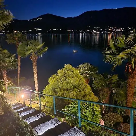 La Fenice Sulle Rive Del Lago Maggiore Villa